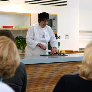 Edinburgh New Town Cookery School is a cook school organising cookery course Scotland